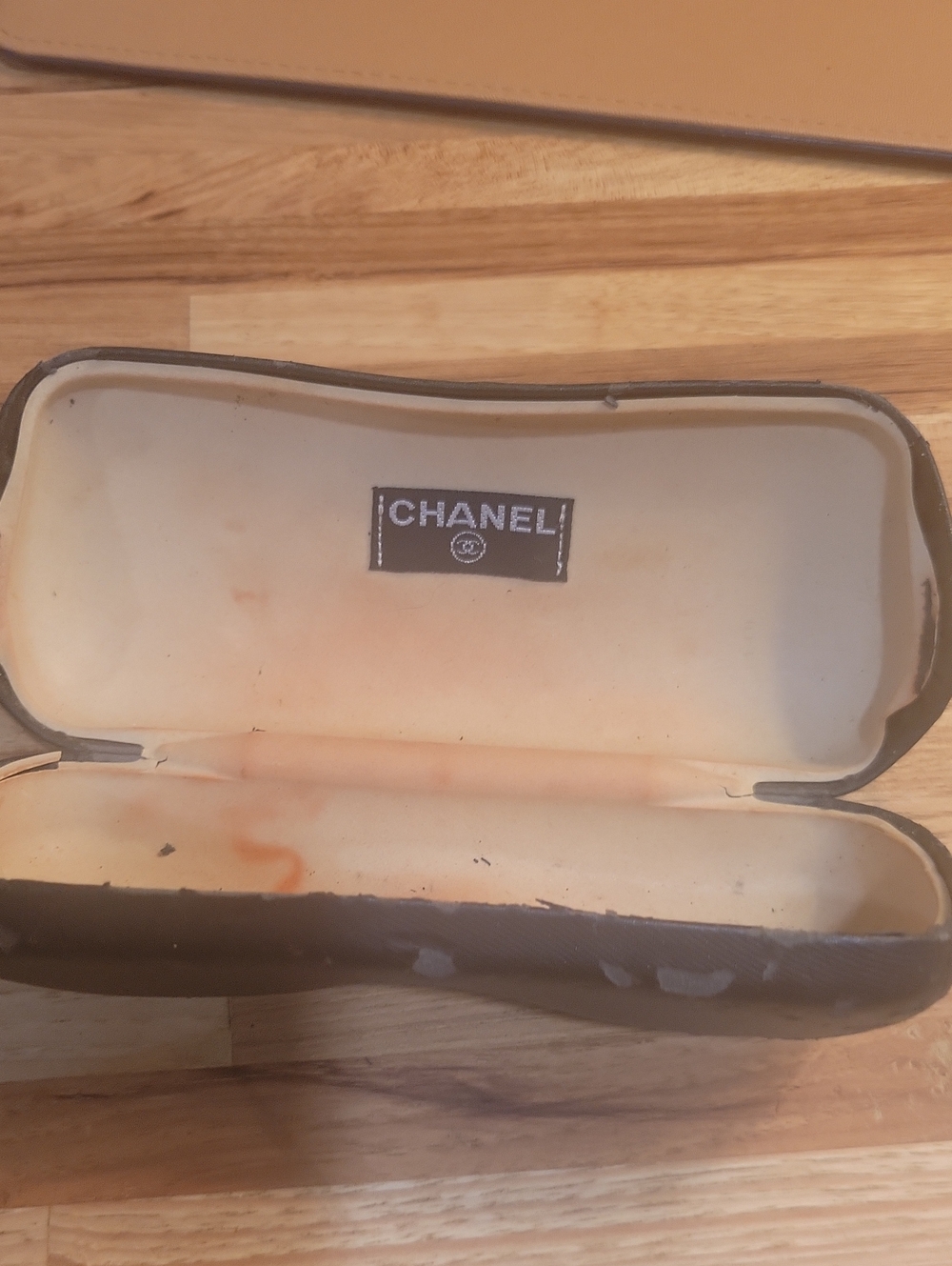 CHANEL Black Exterior Cream Interior Eyeglass Case